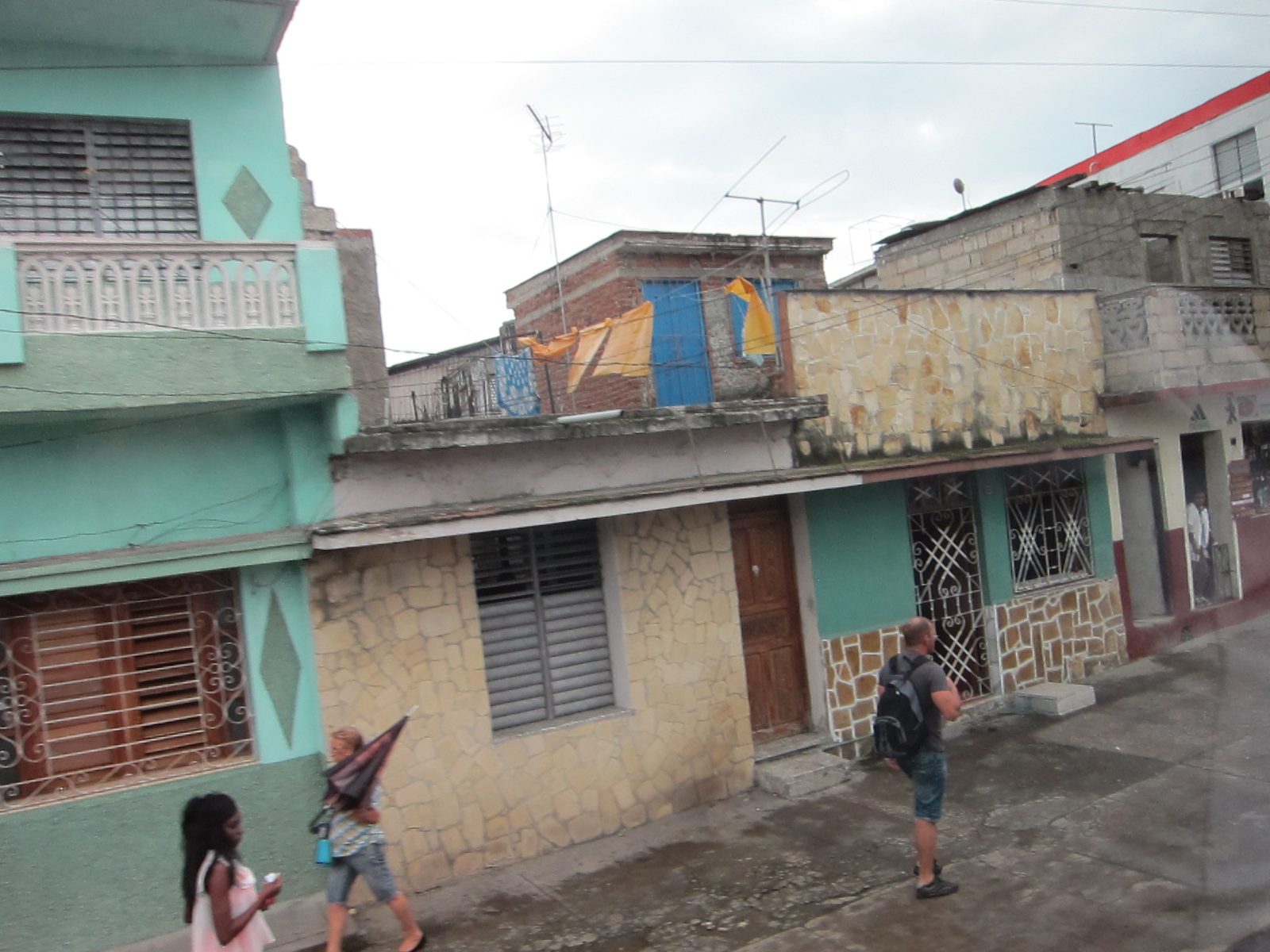 Street scene in Santa Clara.